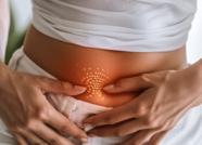 Боль в правом боку на уровне грудины