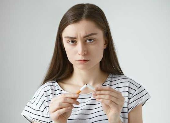 Моча пахнет кислым