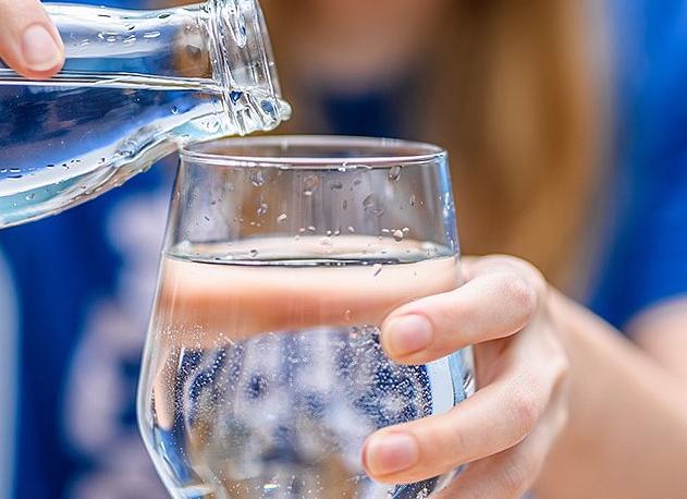 Можно ли пить воду перед сдачей крови из вены